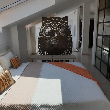 Luxury Penthouse With Stunning Sea View Apartment